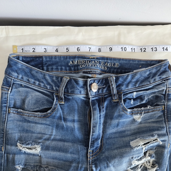 American Eagle Distressed Jegging Blue Jeans - Picture 2 of 6